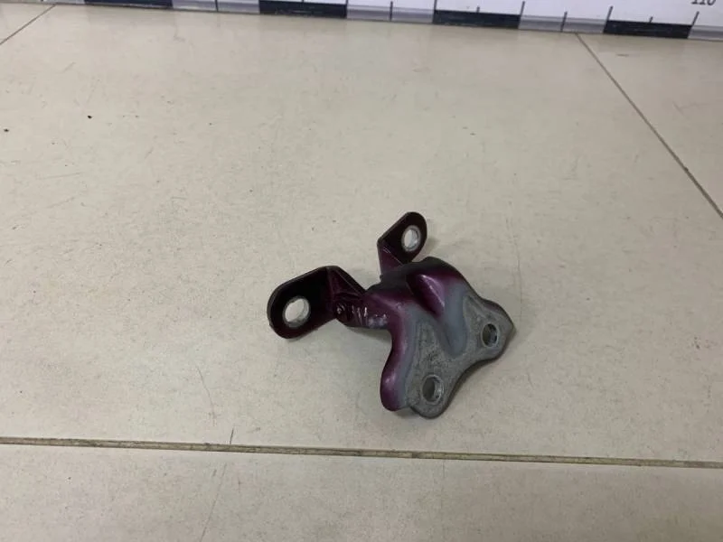 Петля двери задней левой верхняя Hyundai Solaris 2010-2017