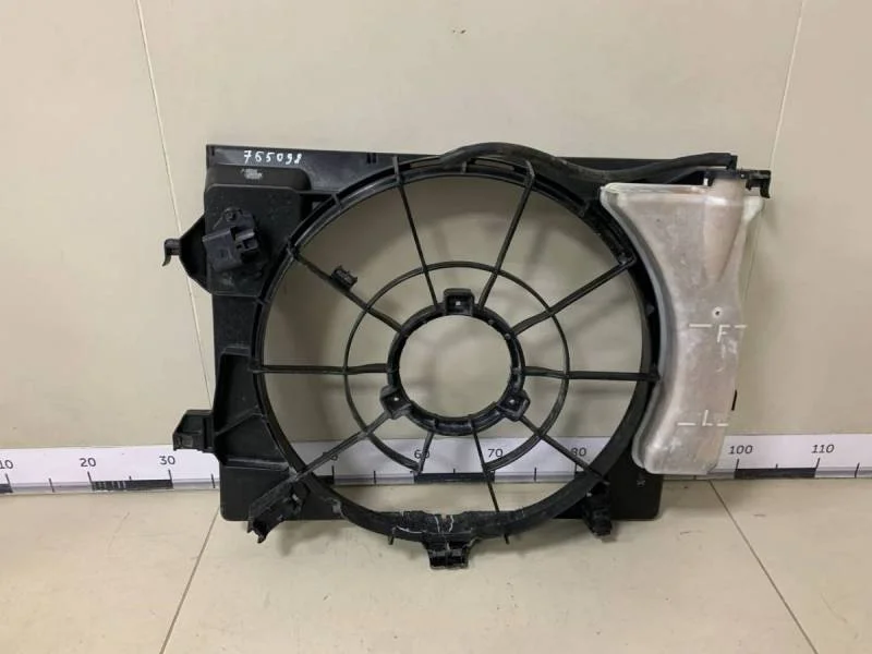 Диффузор вентилятора Hyundai Solaris 2010-2017