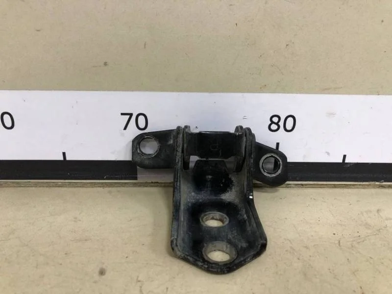 Петля двери передней правой верхняя Mazda Mazda 3 (BK) 2002-2009