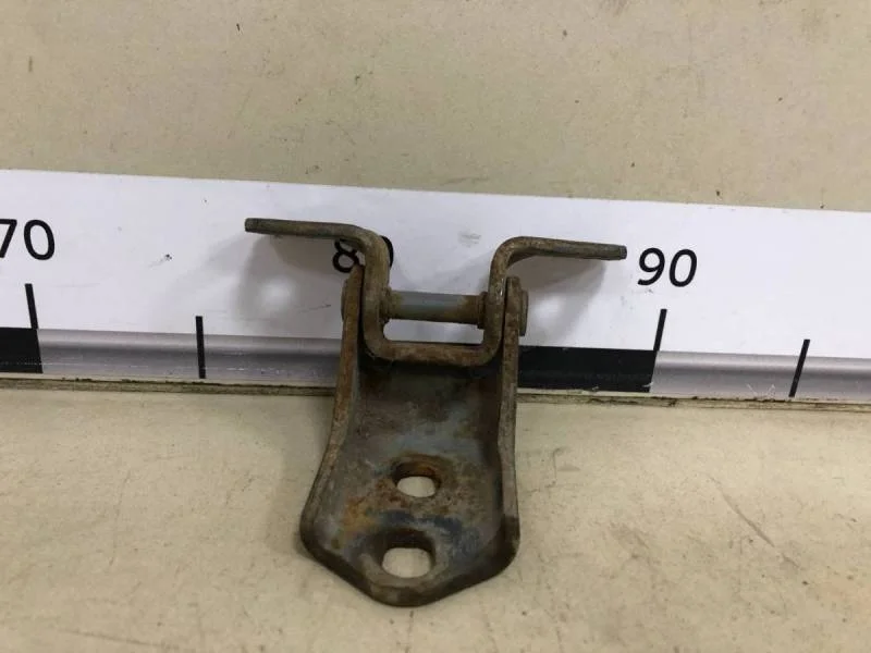 Петля двери задней левой нижняя Mazda Mazda 3 (BK) 2002-2009