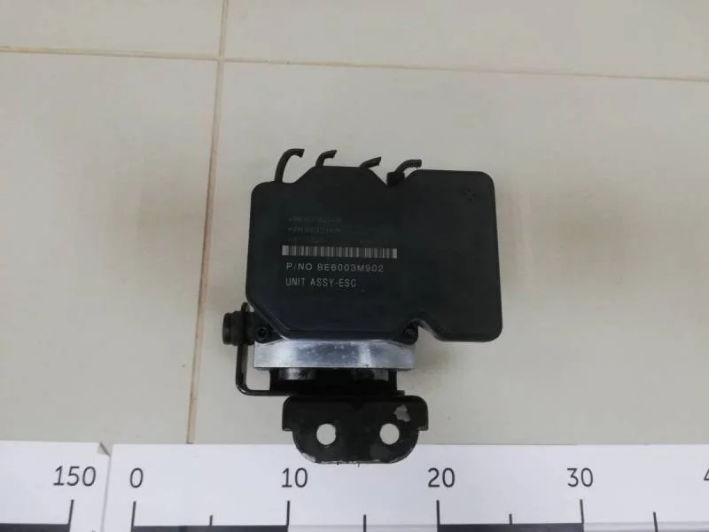 Блок ABS (насос) Kia Sorento (XM) 2009>