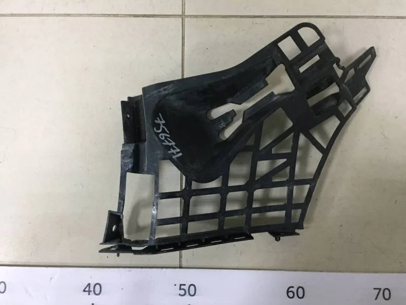 Кронштейн заднего бампера левый Mercedes-Benz GLA-Class (X156) 2014>