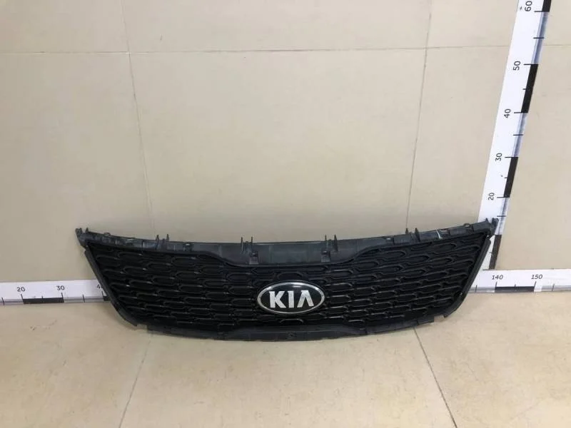 Решетка радиатора Kia Sorento (XM) 2009>