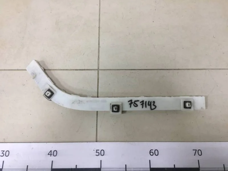 Направляющая заднего бампера правая Mitsubishi Lancer X (CX, CY)  2007>