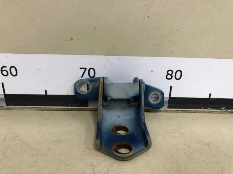 Петля двери передней правой верхняя Mazda Mazda 6 (GG) 2002-2007