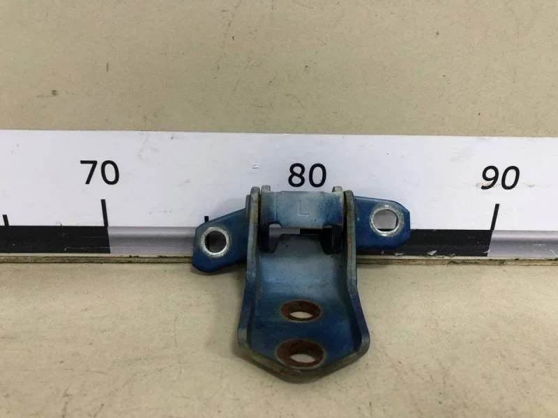 Петля двери передней правой нижняя Mazda Mazda 6 (GG) 2002-2007