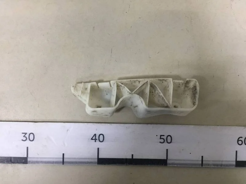 Направляющая переднего бампера левая Nissan Qashqai (J10) 2006-2013