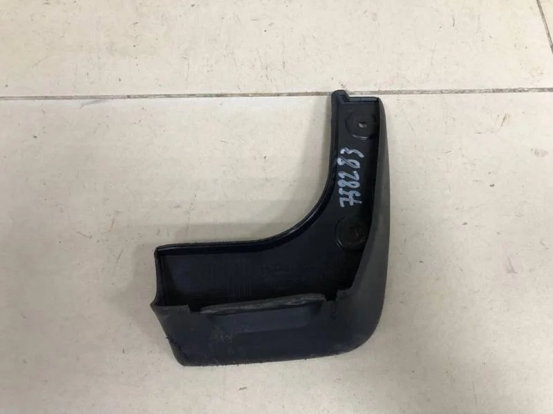 Брызговик задний правый Hyundai Solaris 2010-2017