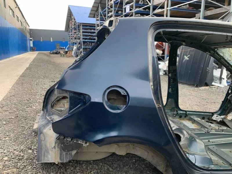 Крыло заднее правое Peugeot 307 2001-2008