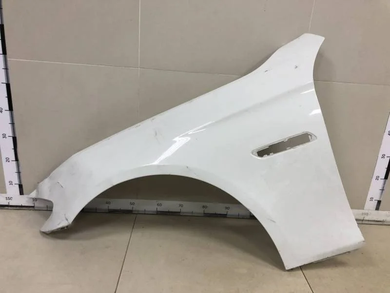 Крыло переднее левое BMW 5-Series F11/F07 2009-2016