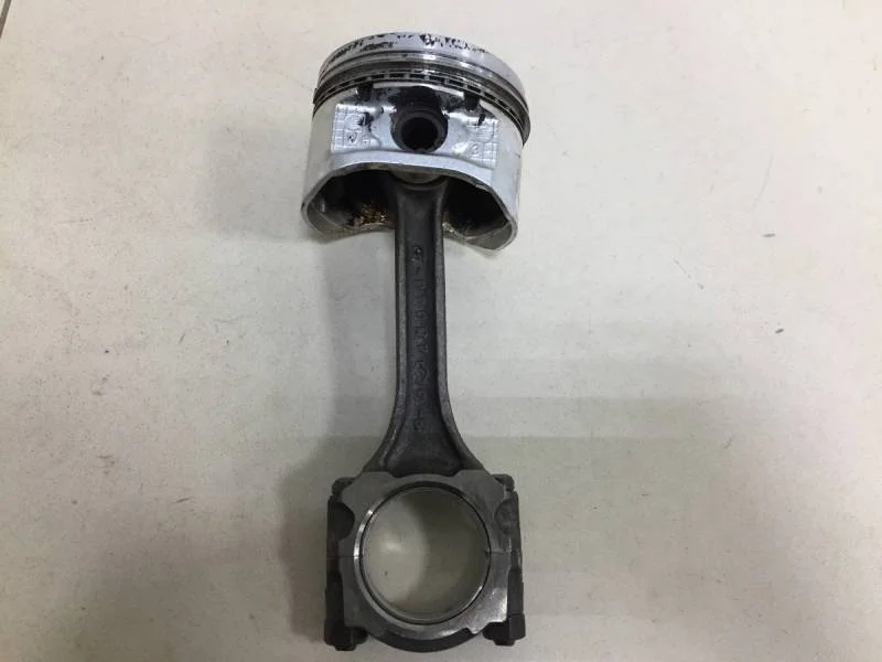 Поршень с шатуном Nissan Almera (N16) 2000-2006