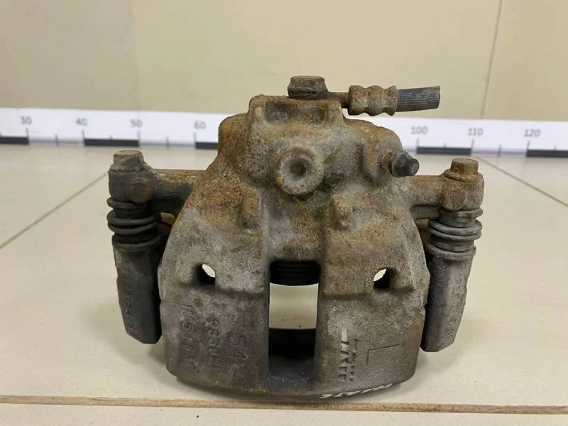 Суппорт передний левый Mitsubishi Colt (Z3) 2003-2012