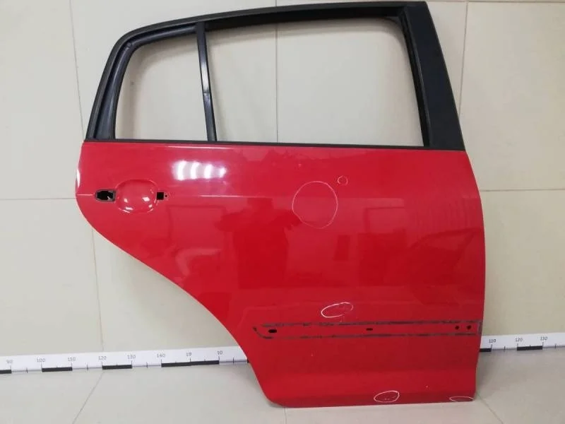 Дверь задняя правая Volkswagen Golf Plus 5 2005-2014