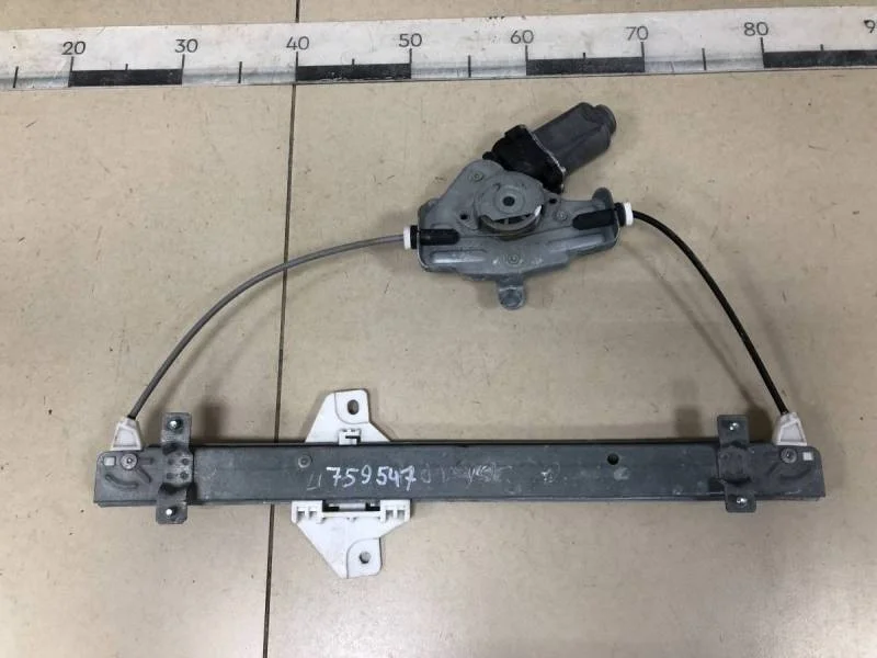 Стеклоподъемник электр. задний правый Hyundai Solaris 2010-2017