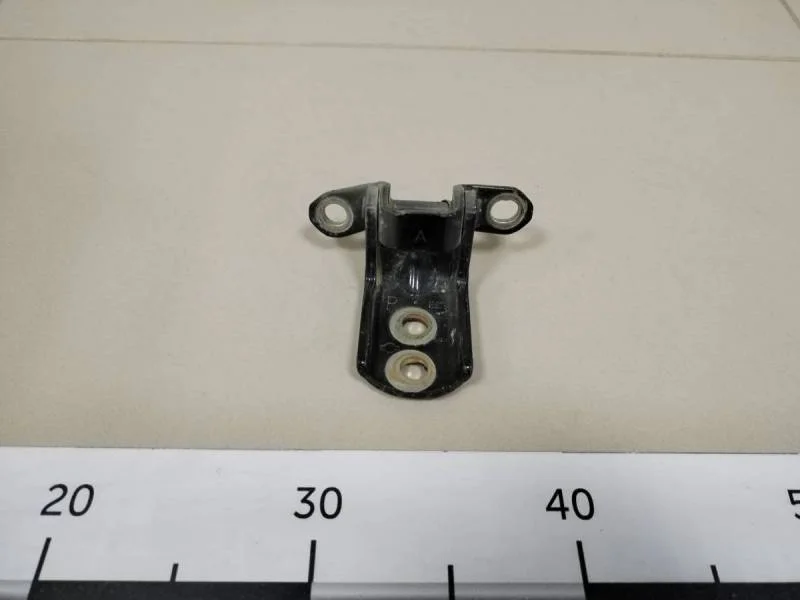 Петля двери задней правой нижняя Nissan Primera (P12) 2002-2007