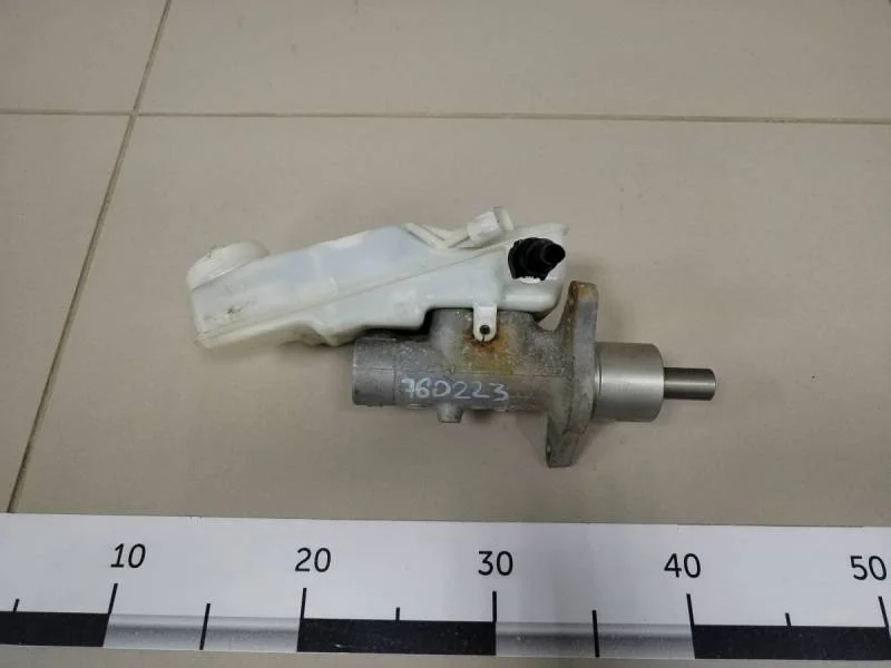 Цилиндр тормозной главный Ford Focus 2 (DA) 2005-2008