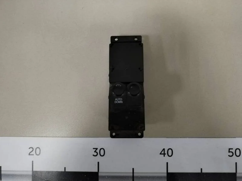 Блок управления стеклоподъемниками Hyundai Solaris 2010-2017