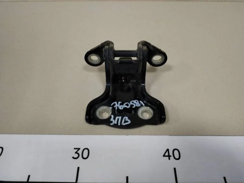 Петля двери Chevrolet Captiva (C100) 2006-2011