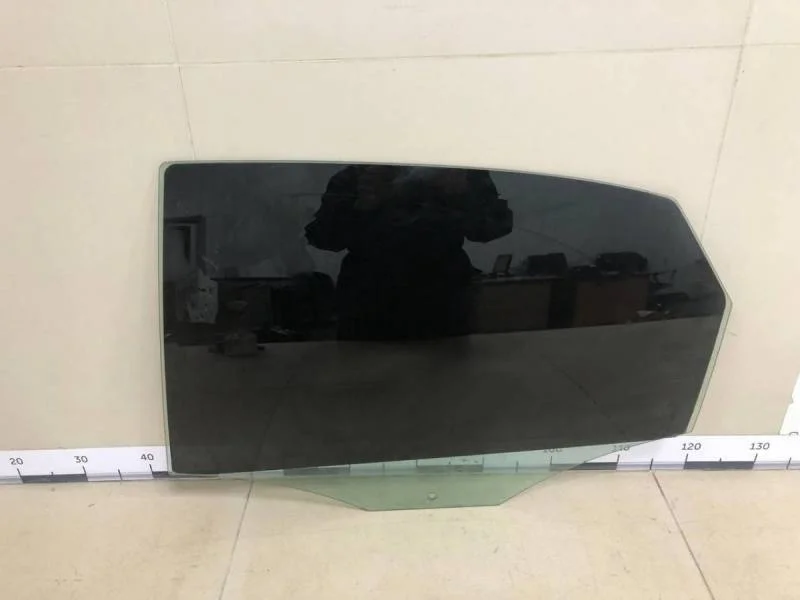 Стекло двери задней левой Volkswagen Polo (Sed RUS) 2011>