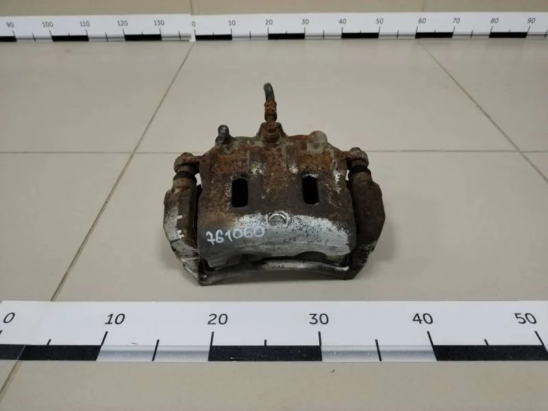 Суппорт передний правый Chevrolet Captiva (C100) 2006-2011