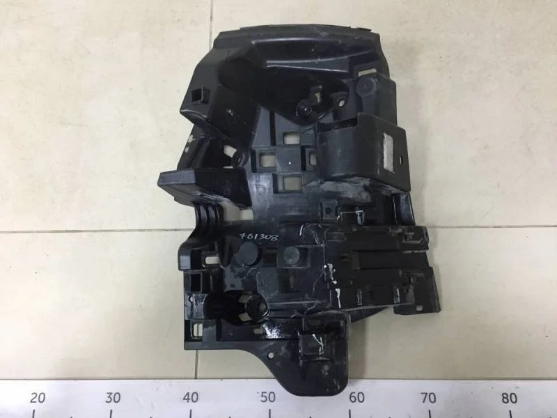 Кронштейн заднего бампера правый BMW X6 G06 2017