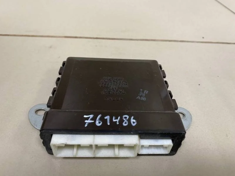 Блок электронный Lexus GS 300/400/430 (S190) 2005-2011