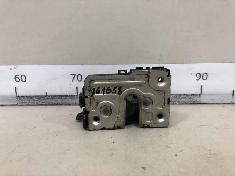 Замок двери задней правой Renault Logan (1) 2005-2014