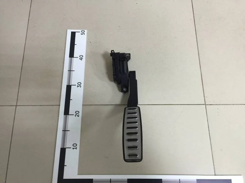 Педаль газа Porsche Cayenne 2003-2010