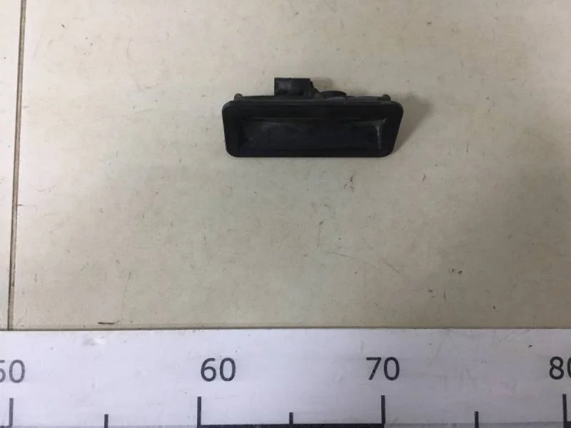 Кнопка открывания багажника Ford Mondeo 4 2007-2015