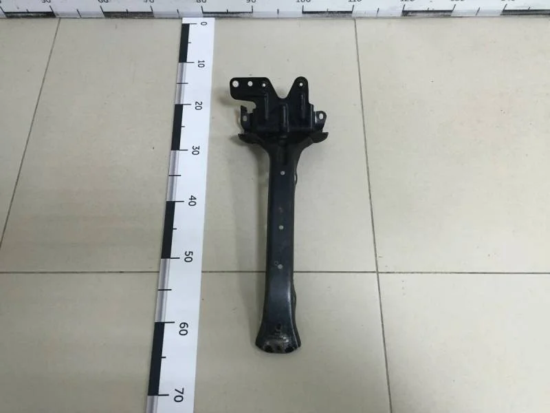 Кронштейн замка капота Porsche Cayenne 2003-2010