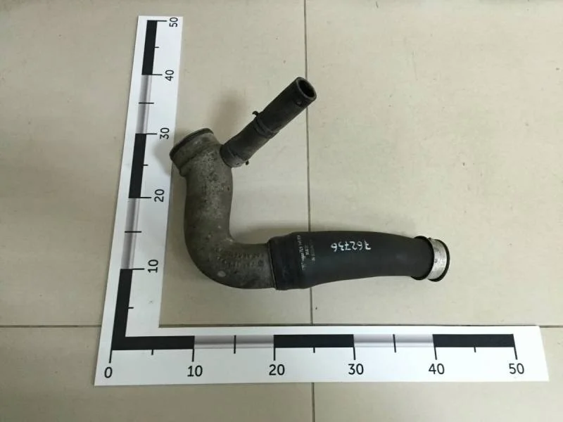 Патрубок интеркулера Porsche Cayenne 2003-2010