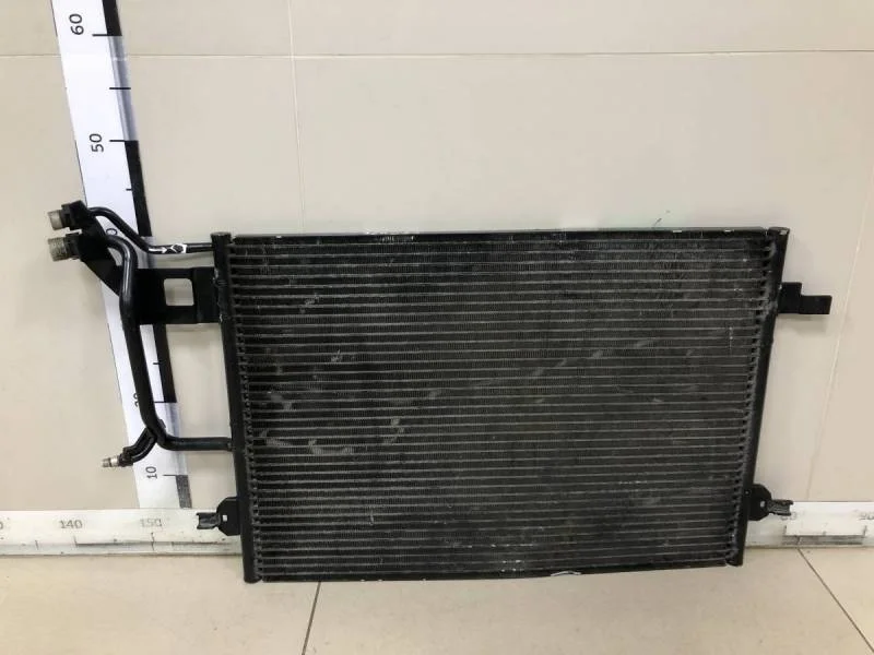 Радиатор кондиционера (конденсер) Audi A4 (B5) 1994-2001