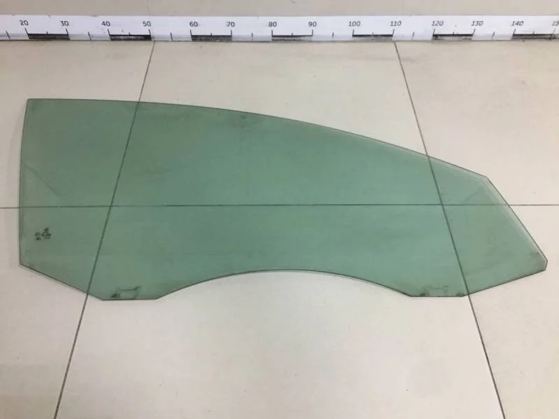 Стекло двери передней правой Volkswagen Passat B6 2005-2010