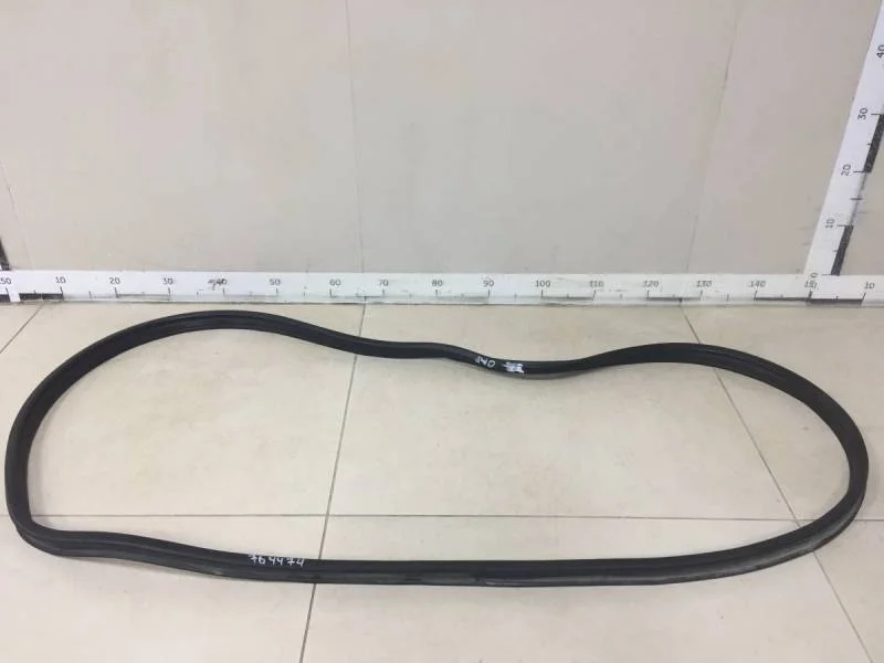 Уплотнитель багажника Hyundai Solaris 2017>