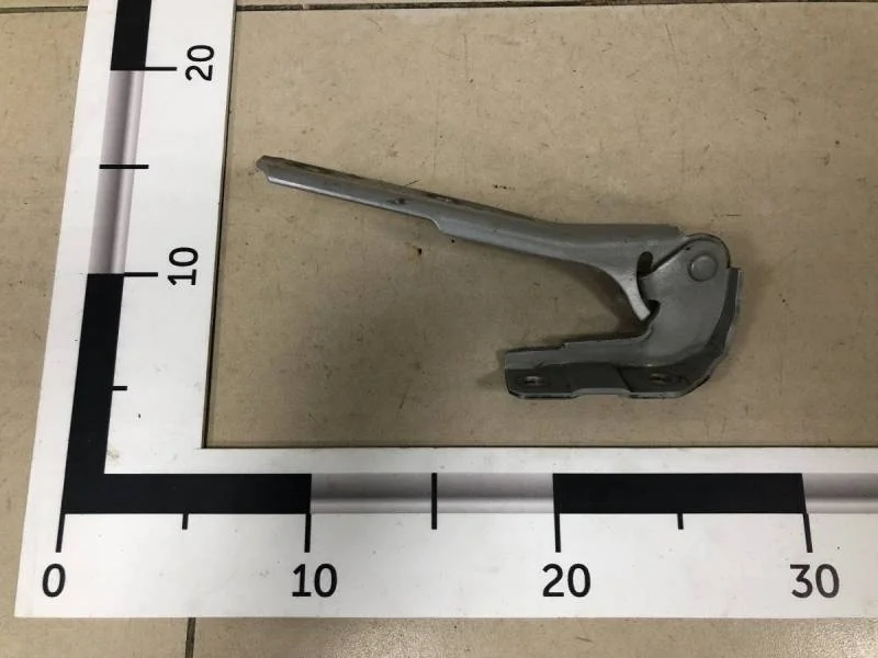 Петля капота левая Audi A3 (8P) 2004-2013