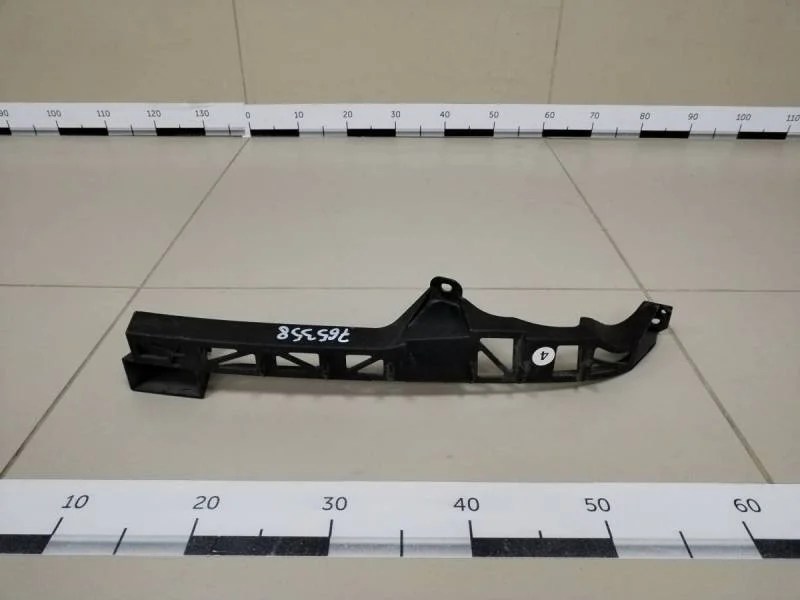 Кронштейн фар правый Mazda Mazda 3 (BK) 2002-2009