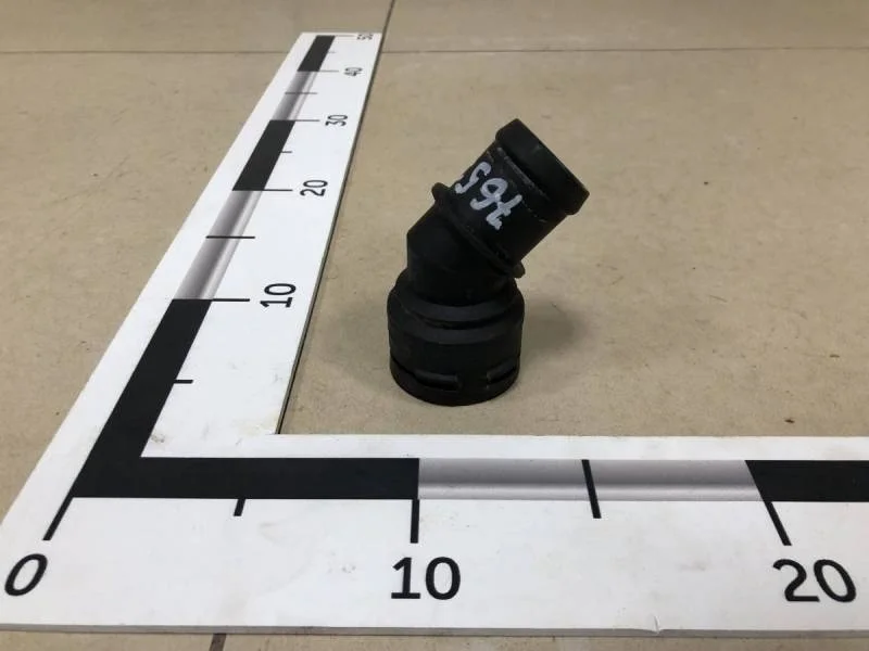 Фланец двигателя системы охлаждения Audi A3 (8P) 2004-2013