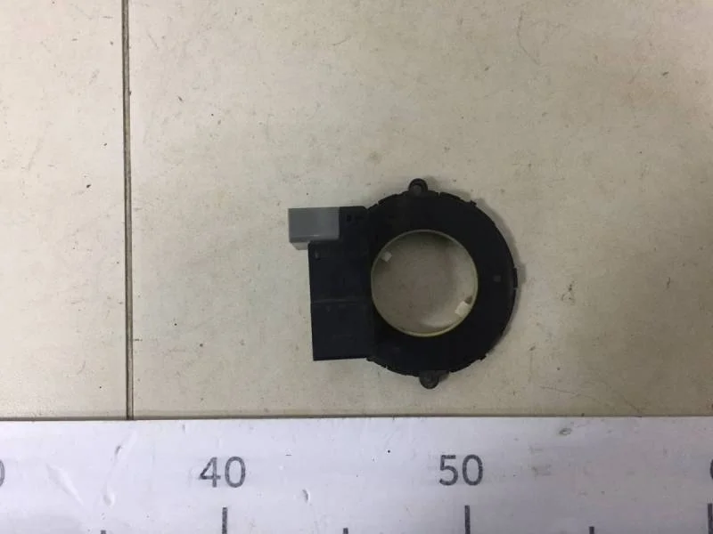 Датчик угла поворота рулевого колеса Toyota Camry (V40) 2006-2011