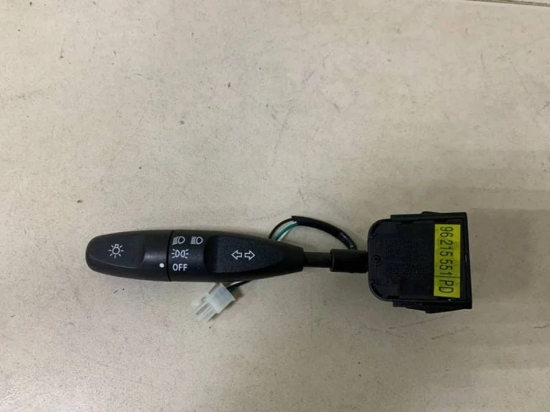 Переключатель поворотов подрулевой Daewoo Nexia (N100/N150) 1995-2016