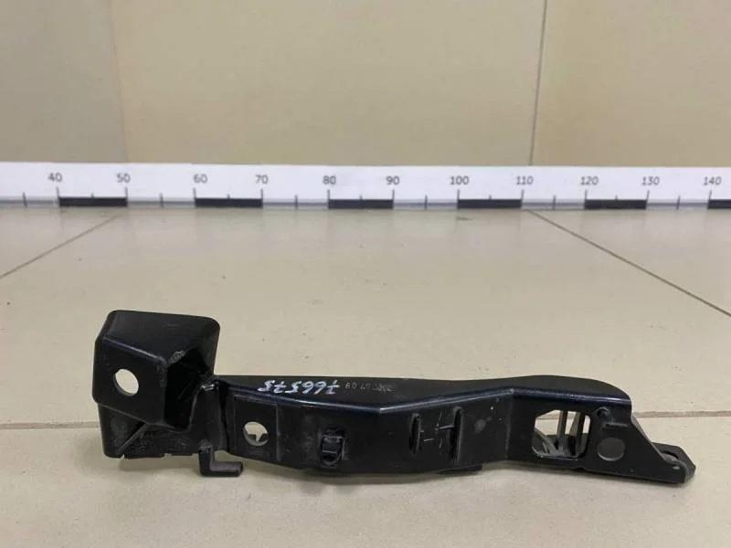 Кронштейн переднего бампера левый Kia Ceed (ED) 2007-2012