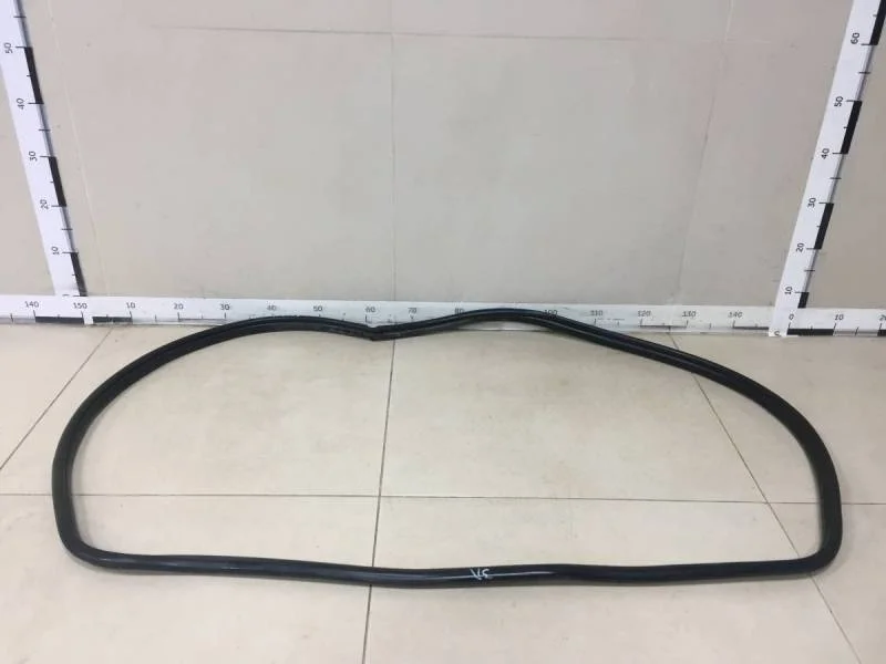 Уплотнитель проема двери задней левой Toyota Corolla E180 2013>