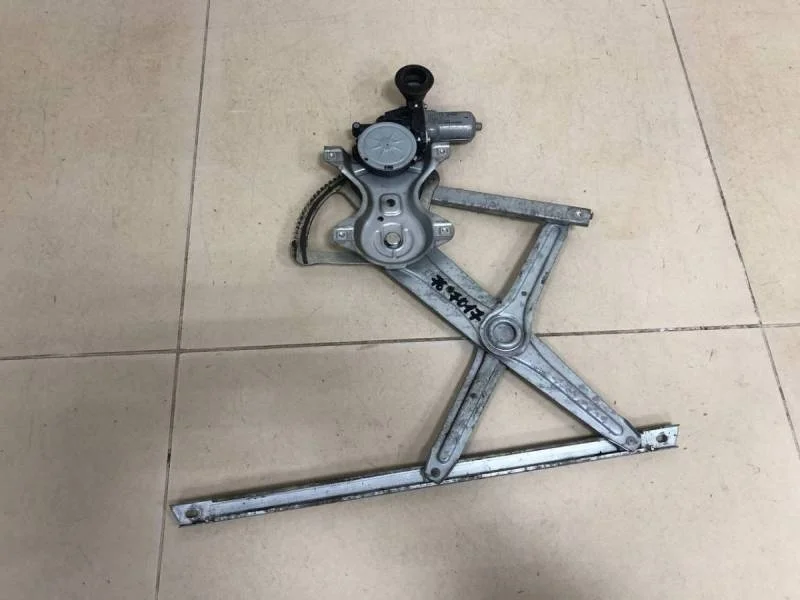 Стеклоподъемник электр. передний правый Toyota Corolla E180 2013>