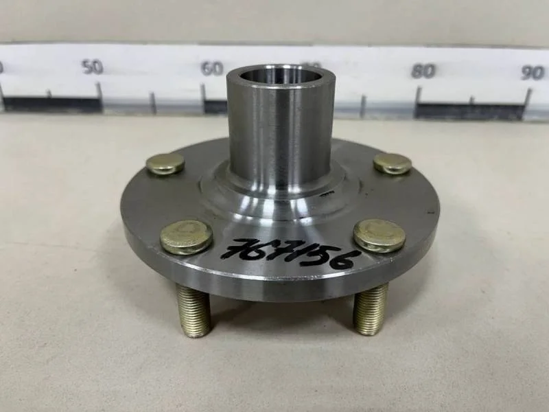 Ступица передняя Nissan Maxima (A33) 2000-2008