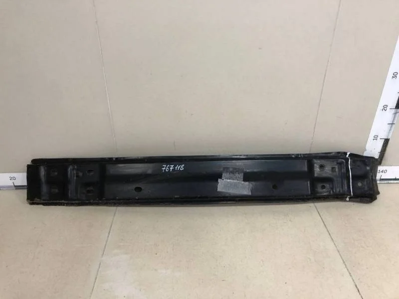 Усилитель заднего бампера Toyota Corolla E180 2013>