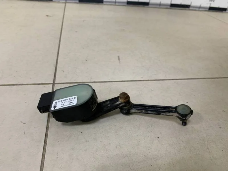 Датчик регулировки дорожного просвета Audi Q7 (4L) 2005-2015