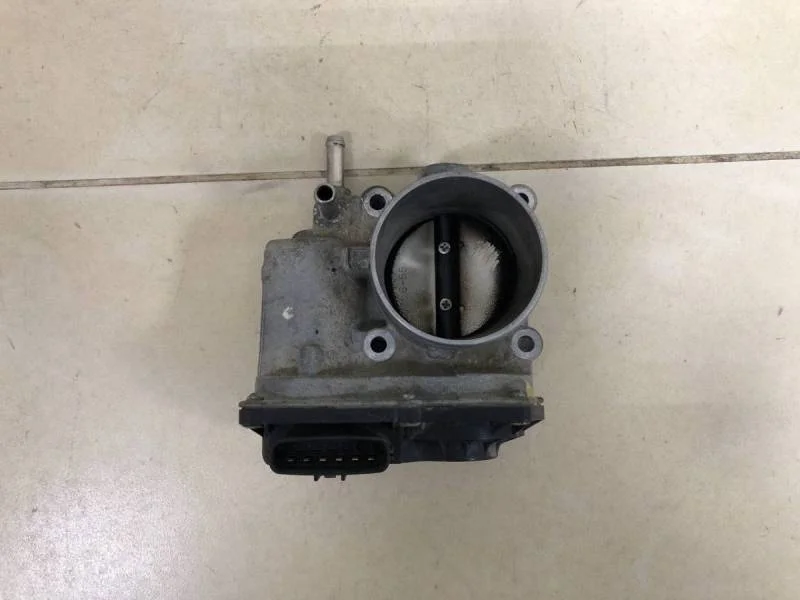 Заслонка дроссельная электрическая Toyota Auris (E150) 2006-2012