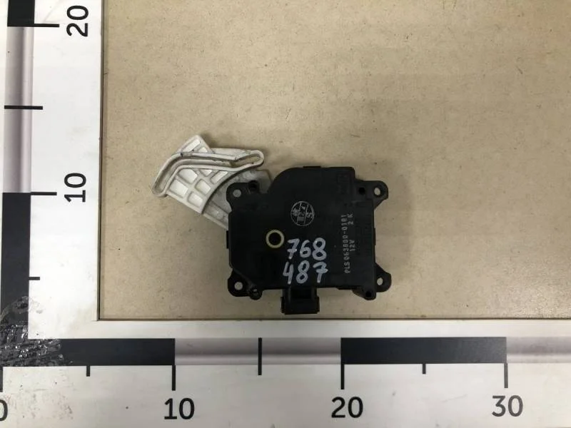 Моторчик заслонки печки Toyota Auris (E150) 2006-2012