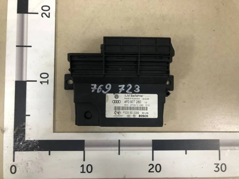 Блок электронный Audi Q7 (4L) 2005-2015