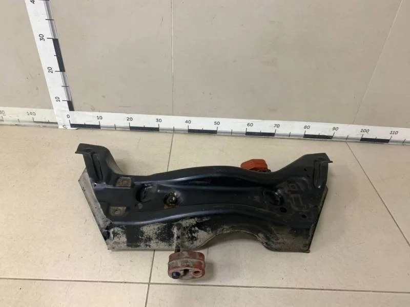 Балка подмоторная Skoda Fabia (6Y) 1999-2007