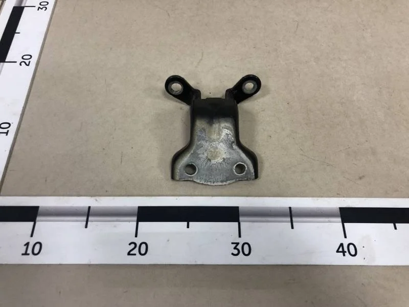 Петля двери Chevrolet Captiva (C100) 2006-2011